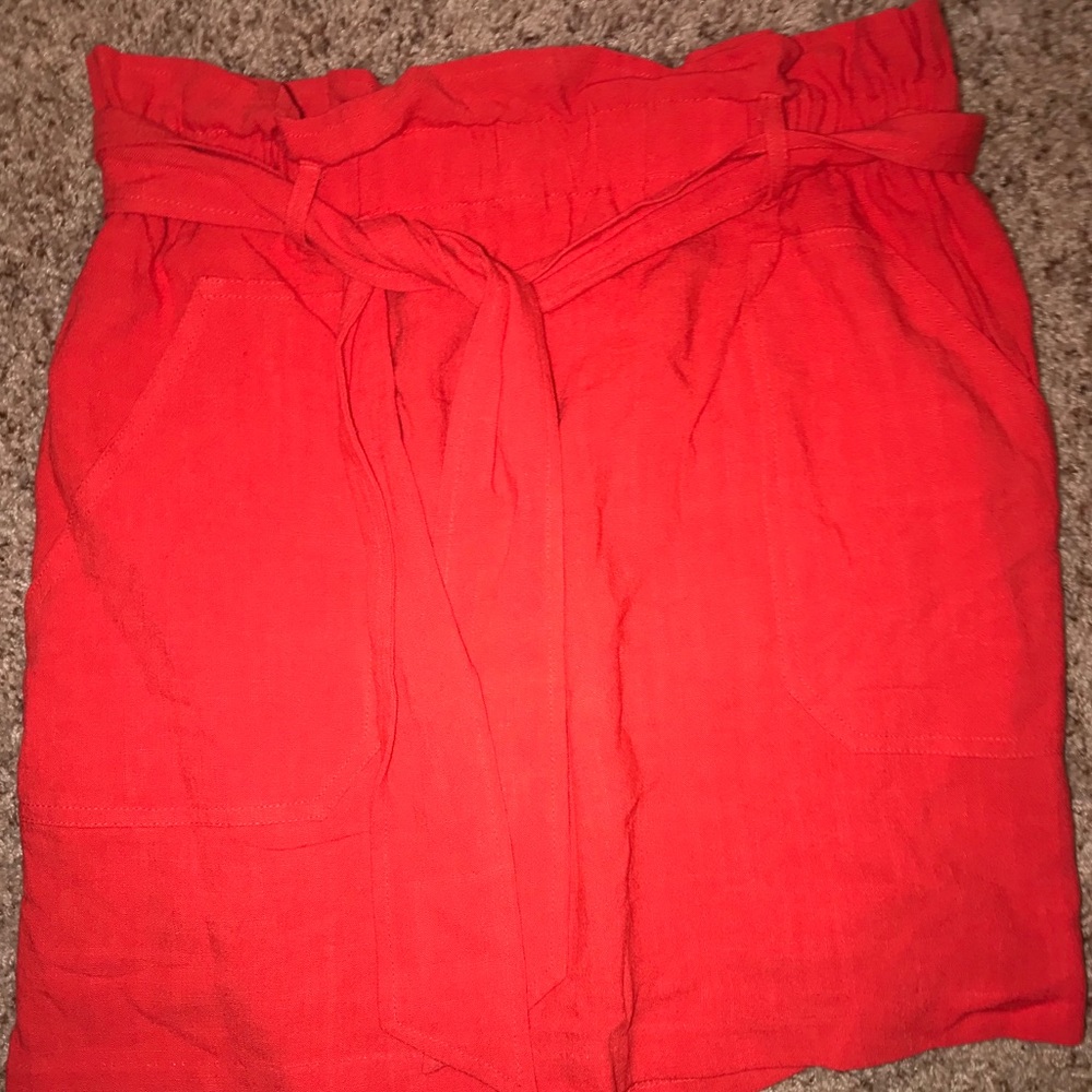 Red linen skirt with pockets